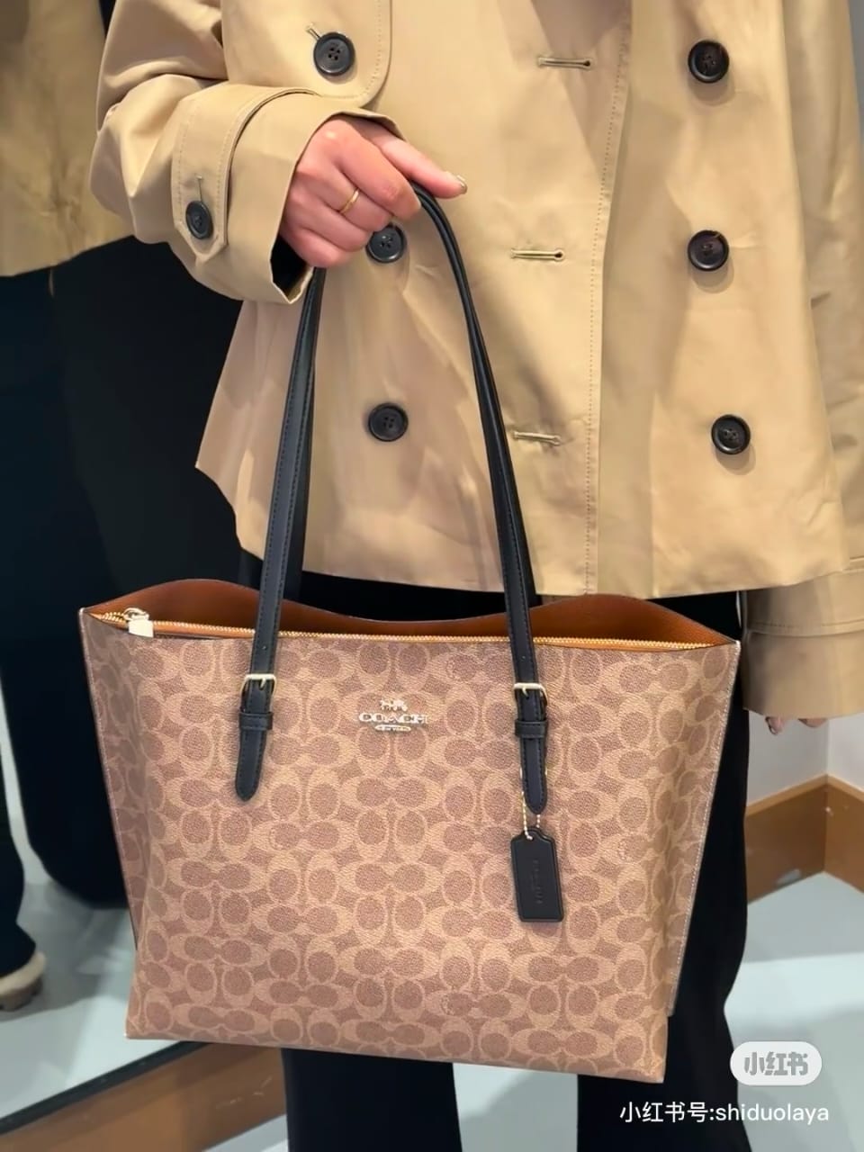 Coach Tote - Image 2